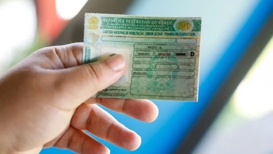 Idade mínima para tirar primeira carteira de habilitação pode ser reduzido; Saiba mais