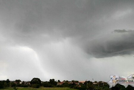 Alerta de perigo: Inmet renova avisos de chuvas com ventos fortes para o interior de PE