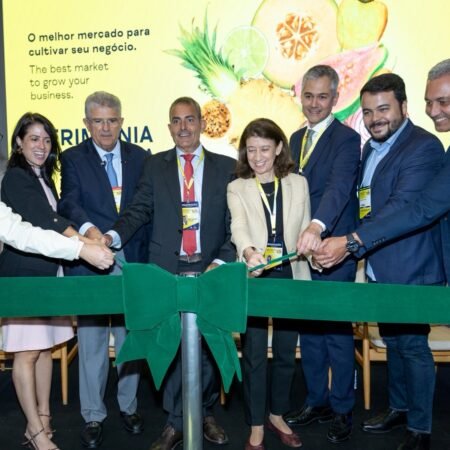 Guilherme Coelho é homenageado na feira internacional de negócios Fruit Attraction São Paulo