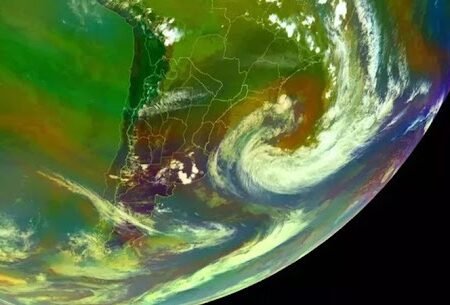 Ciclone extratropical avança sobre o Brasil e pode provocar temporais e ventos fortes; Veja locais sob alerta