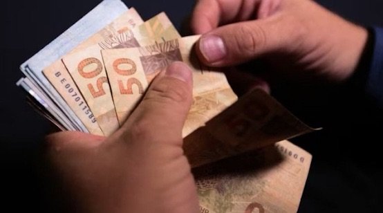 Você pode ter dinheiro esquecido em bancos e nem sabe; Veja como consultar