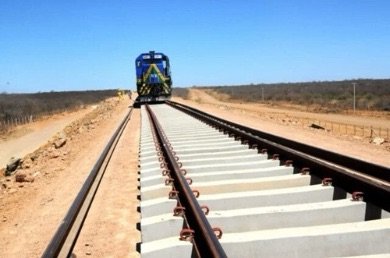 Chegada da Transnordestina atrai fábrica de autopeças e porto seco de R$ 1 bilhão para cidade do Sertão cearense