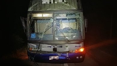 Três ônibus universitários de Lagoa Grande se envolvem em acidente com carro em Petrolina