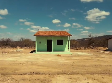 Ministra do Desenvolvimento Agrário e Agricultura Familiar visita Salgueiro e entrega casas em Conceição das Crioulas