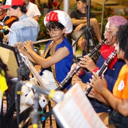 Concertos Itinerantes: Prefeitura de Petrolina leva apresentação da Camerata 21 de Setembro para Orla