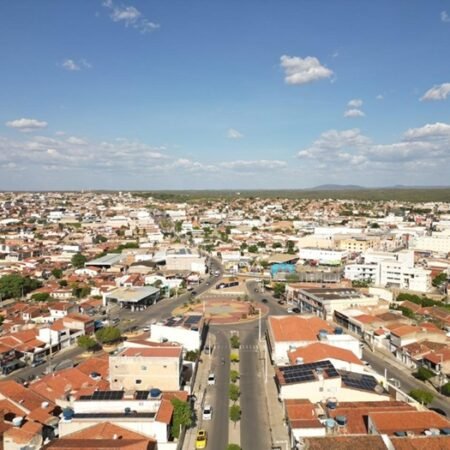 Confira o que abre e o que fecha nesta sexta-feira, ponto facultativo do Dia do Servidor, e na segunda-feira, Dia de Finados